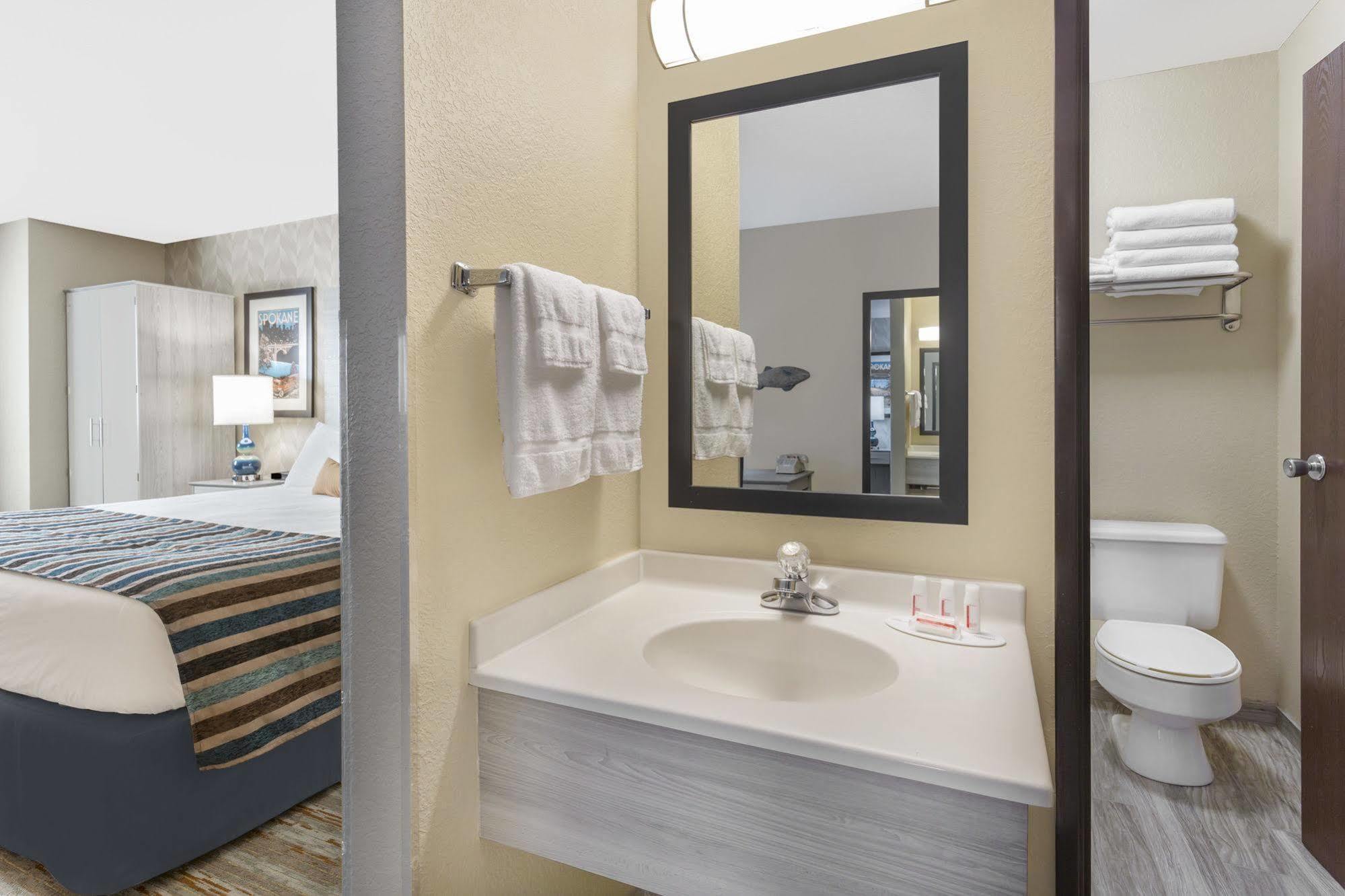 Silverstone Inn & Suites Spokane Valley Kültér fotó